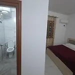Grand 3* Tirana