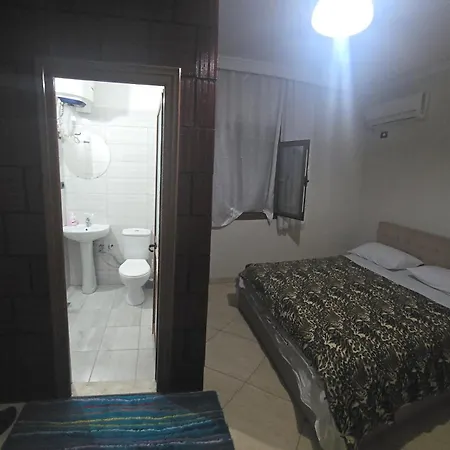 Otel Grand Tiran