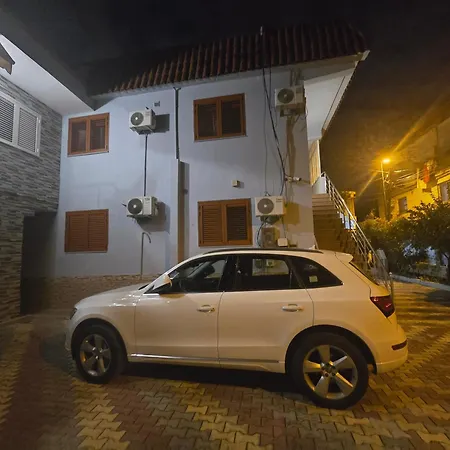 ホテル Grand ティラナ