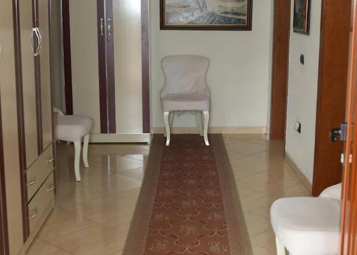 Grand 3* טיראנה